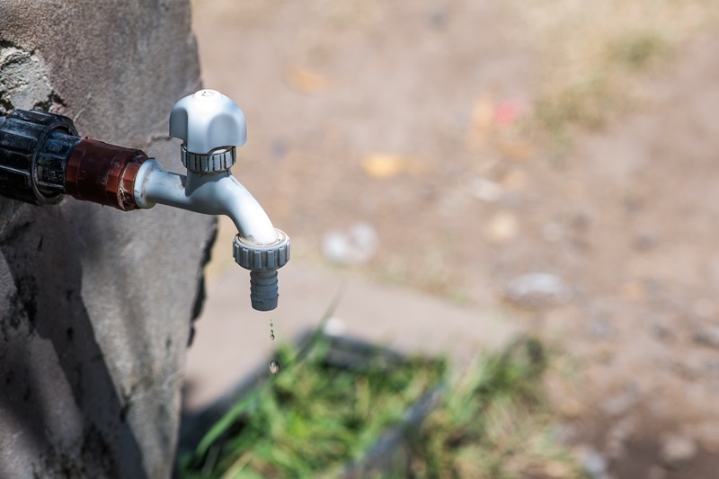 Desaparición misteriosa: Roban canillas de plástico y los vecinos no tienen acceso a agua